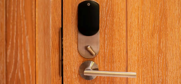 Automatic Locking Door Knob Danville
